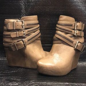 Booties/brown high heels